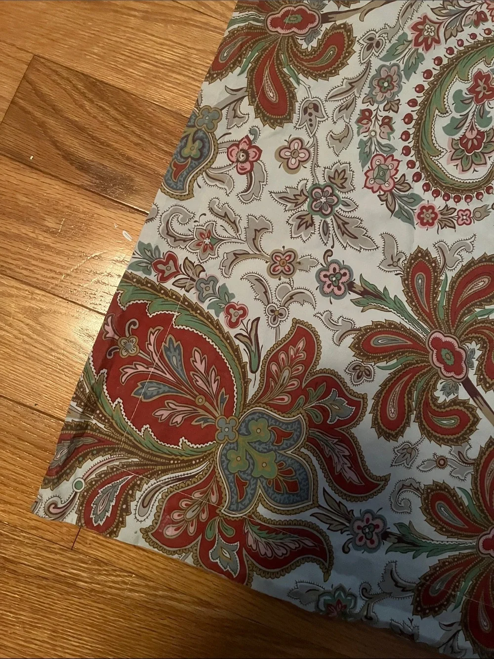 Pottery Barn Paisley Accent eurosham 26” square Fabric in Cream, Red, and Green